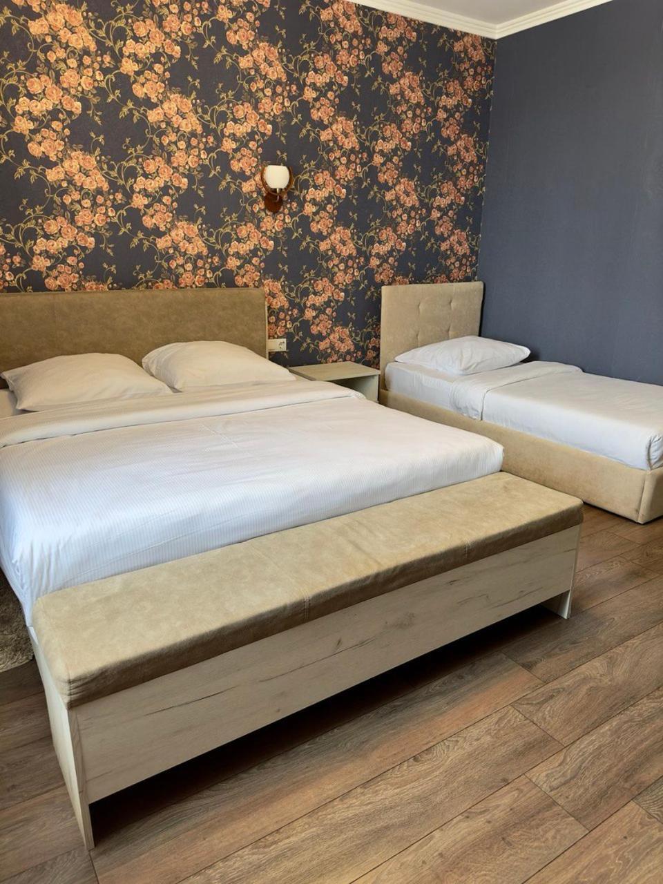 Львівський Hotell Eksteriør bilde